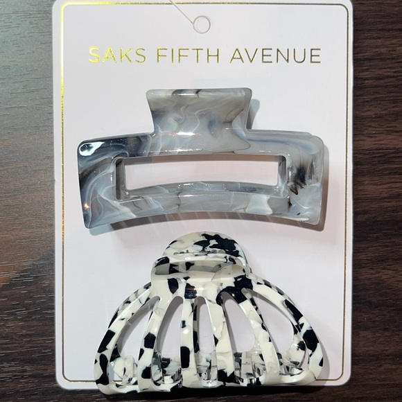 Saks Fifth Avenue Accessories - Set of 2 Hair Clips